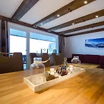 The Good View By In One Apartment