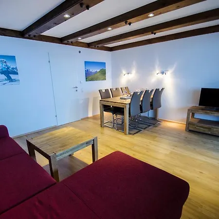 The Good View By In One Apartman Zell am See