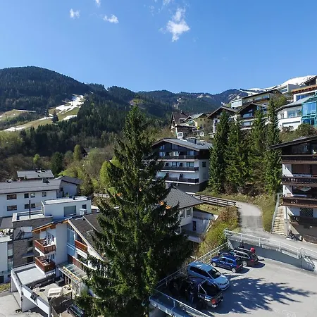 The Good View By In One Zell am See